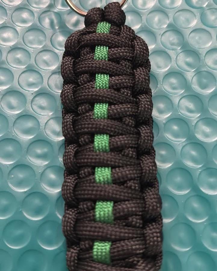 Thin Line Appreciation King Cobra Weave (aka The Solomon) in 550 paracord